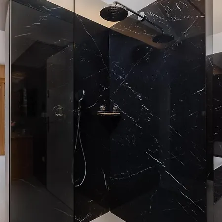 Stunning In With Kitchen Omiš