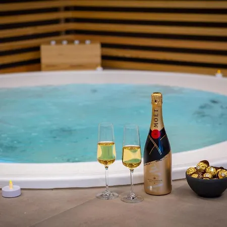 Сasa de vacaciones Stunning In With Kitchen *