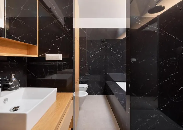 Stunning In With Kitchen *